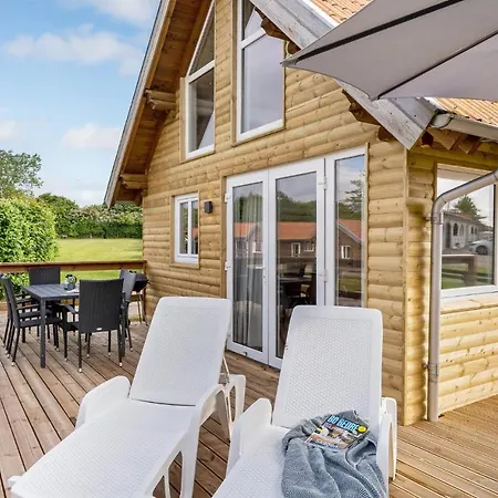 2 Bedroom Gorgeous In *