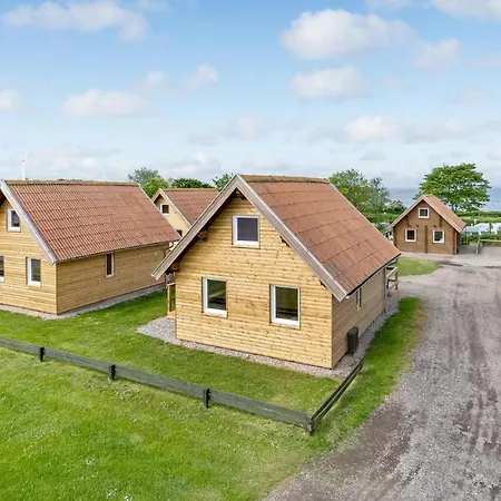 2 Bedroom Gorgeous In Tranekaer