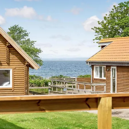 2 Bedroom Gorgeous In Tranekaer